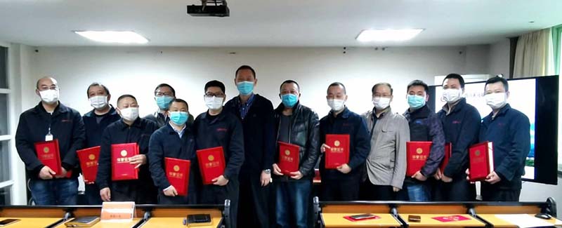 表彰专利工匠 弘扬天马创新精神(图7) 表彰专利工匠 弘扬天马创新精神(图7)